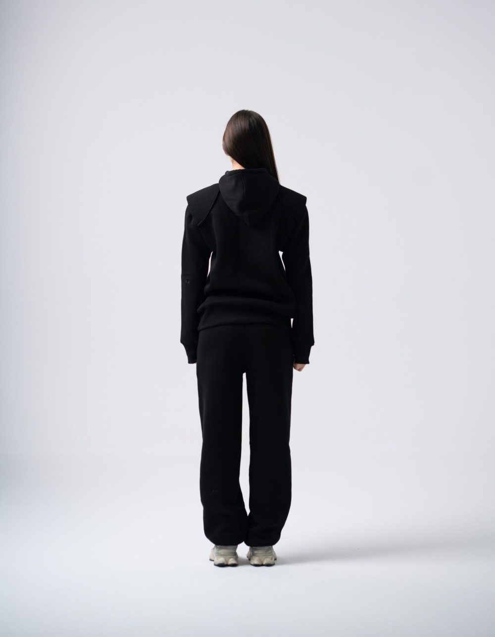 Xahari Set in Black - Image 3