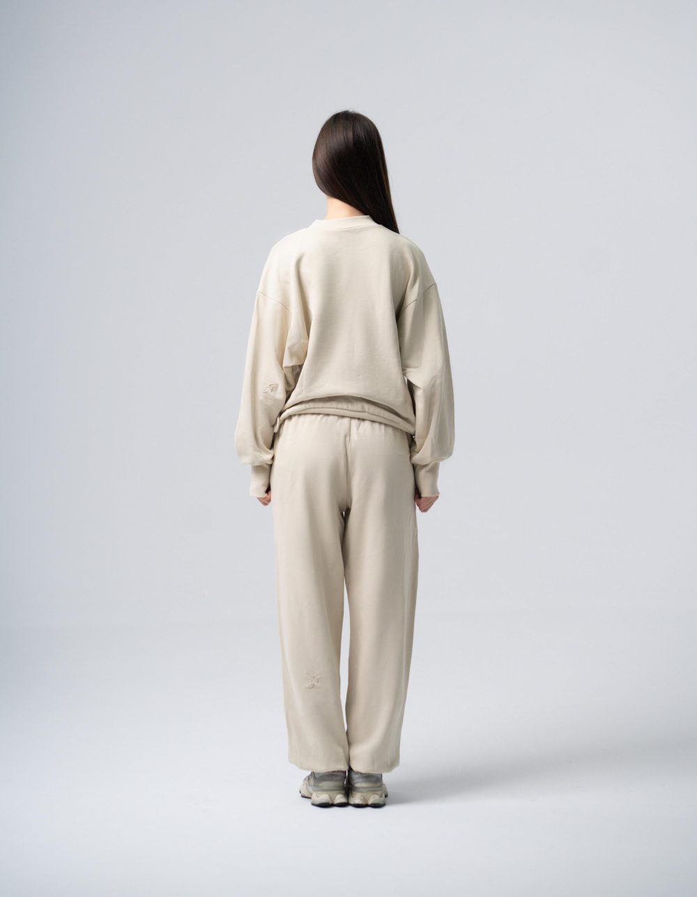 Yara Set in Beige - Image 4