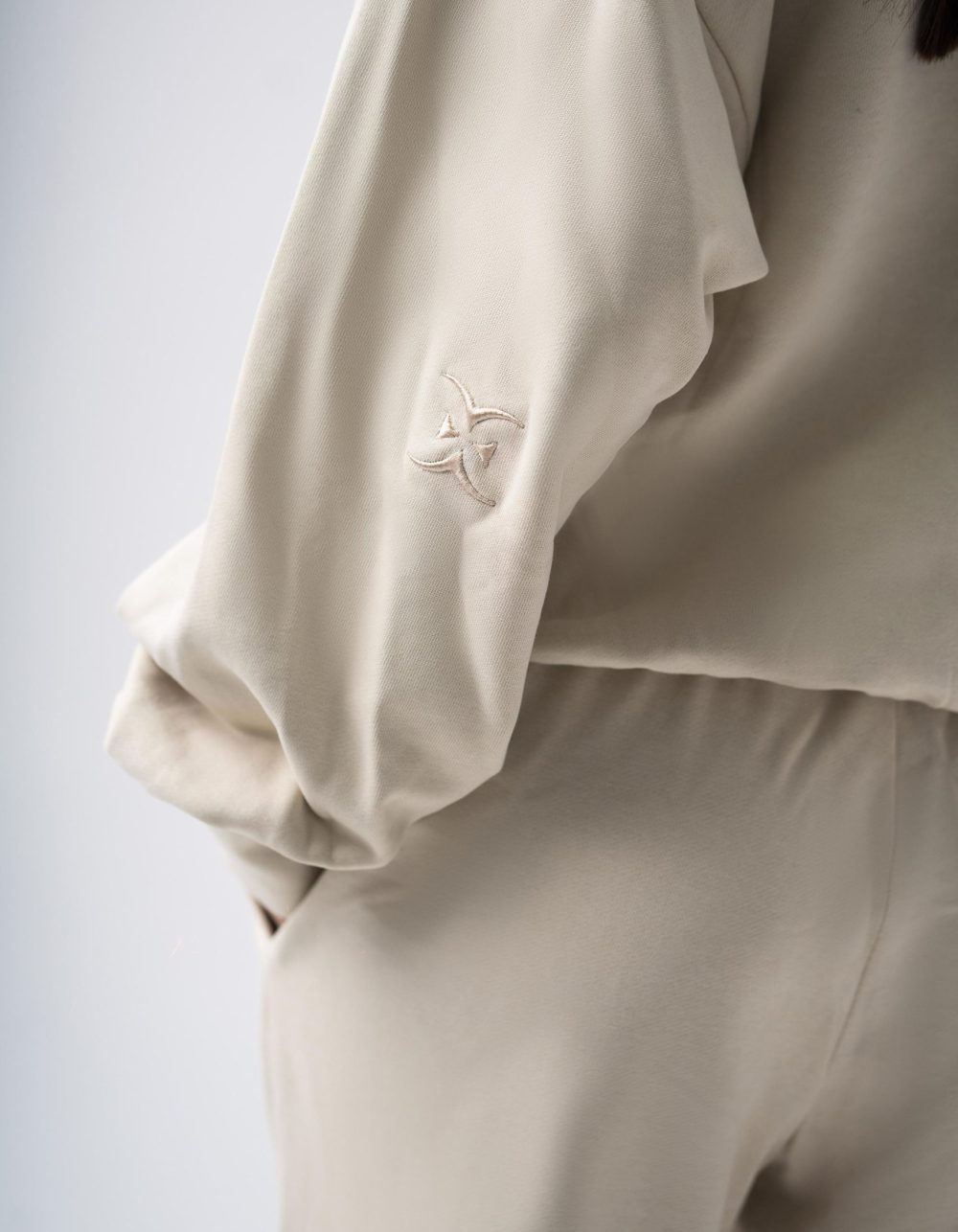 Yara Set in Beige - Image 5