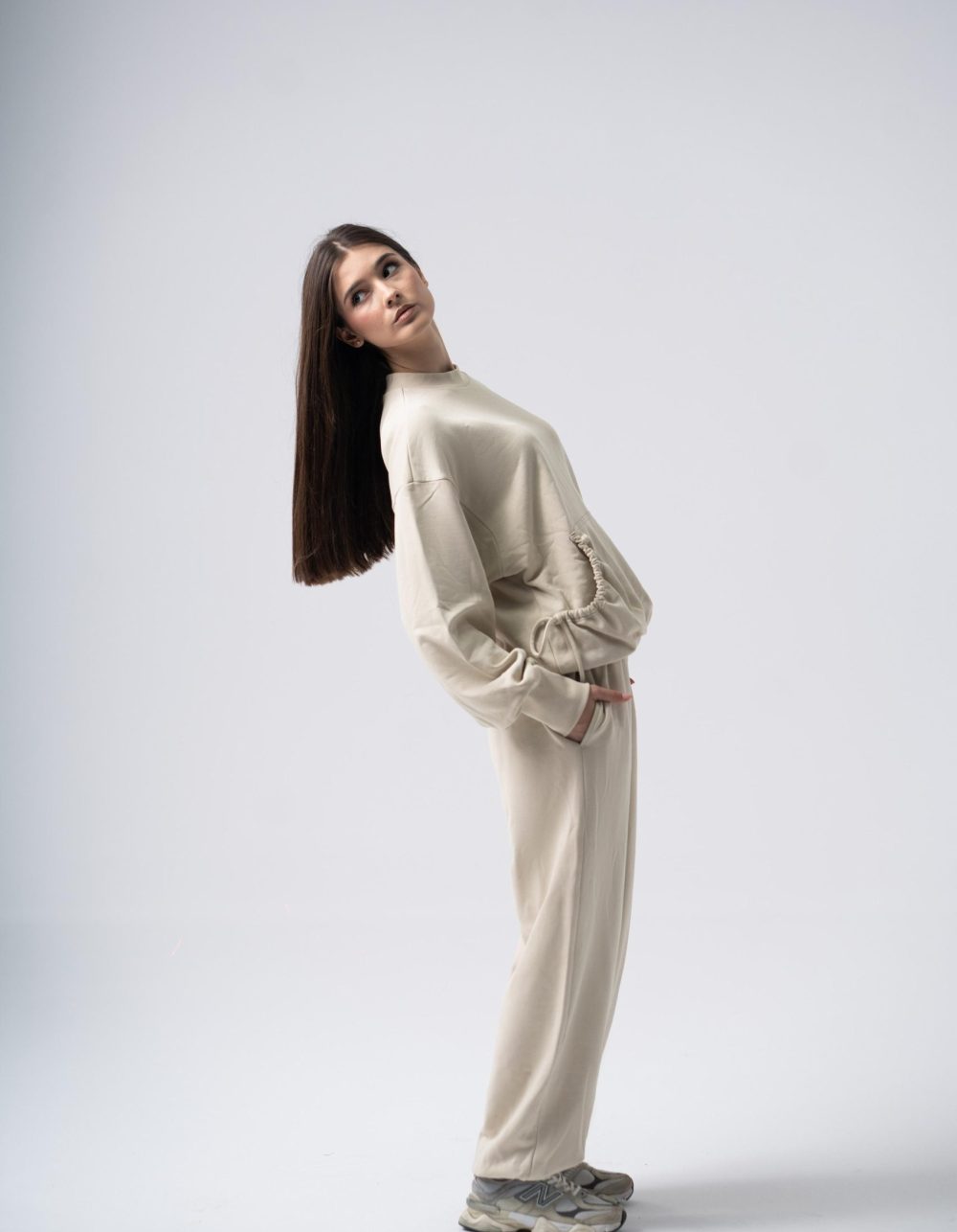 Yara Set in Beige - Image 6