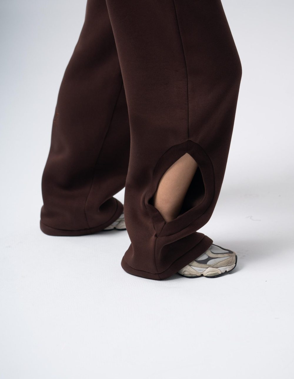 Eclips Pants Set in Brown - Image 7