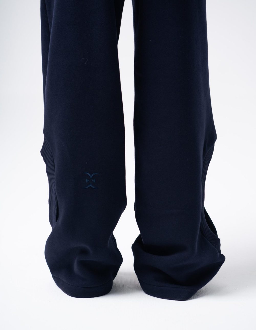 Eclips Pants Set in Dark Blue - Image 5