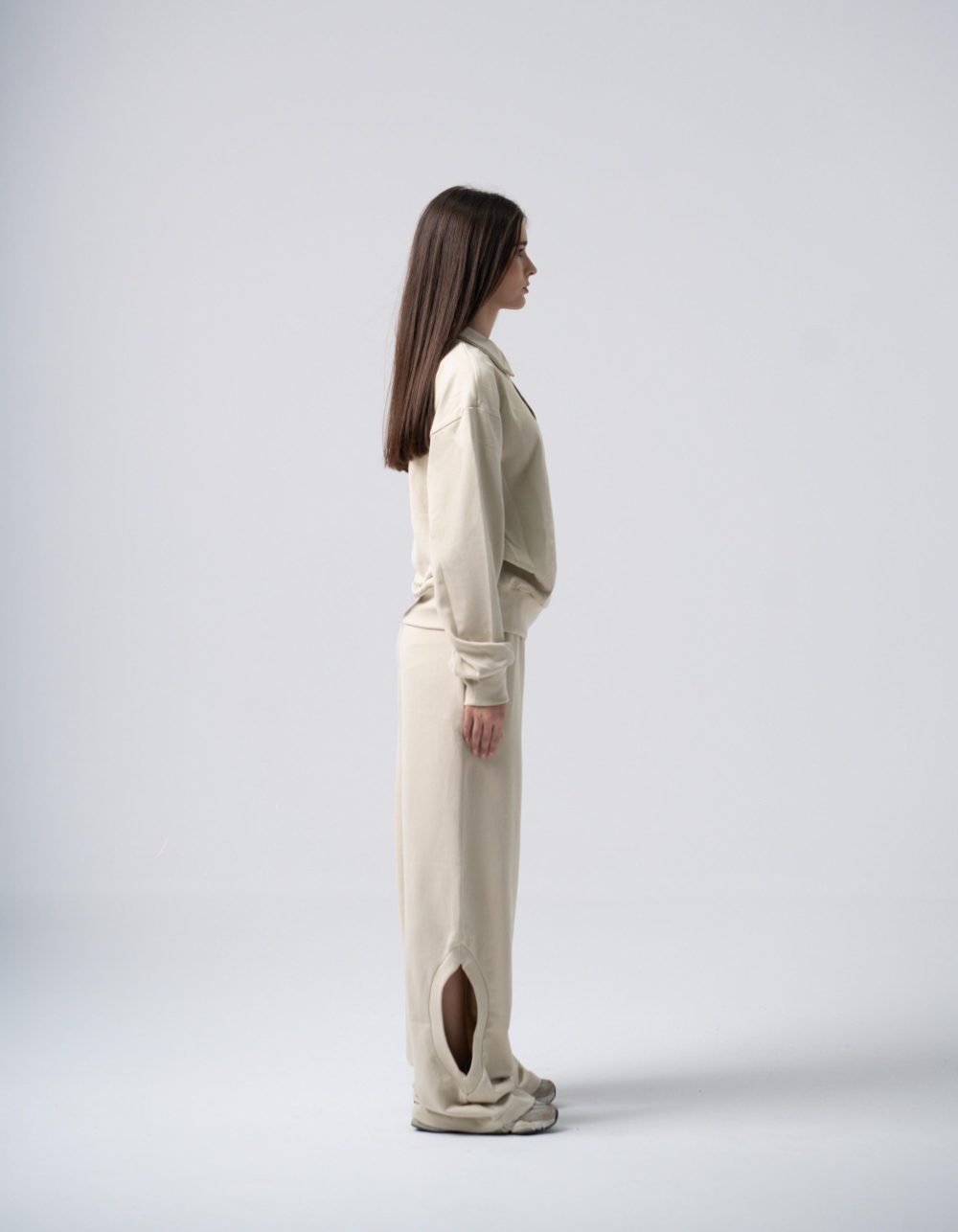 Eclips Pants Set in Beige - Image 3