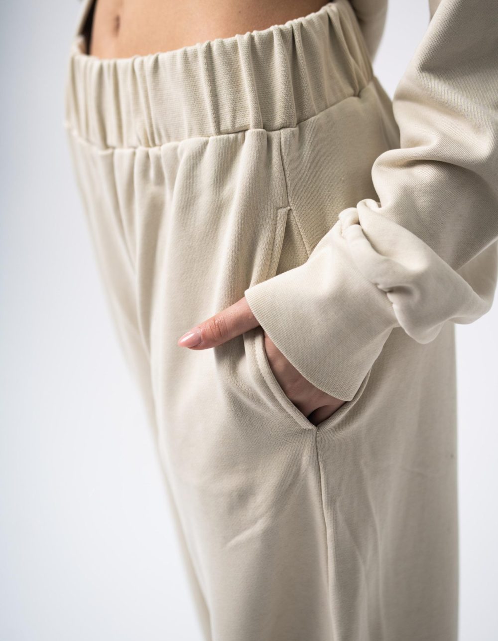 Eclips Pants Set in Beige - Image 5