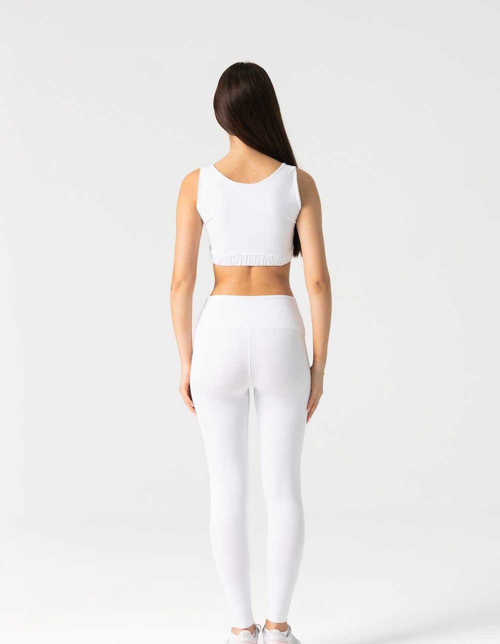 Amiel Slim Leggings Set in White - Image 4